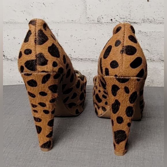 NAUGHTY Monday Faux Fur Leppard Print Peep Toe Platform Heel with Chain … - Picture 5 of 11